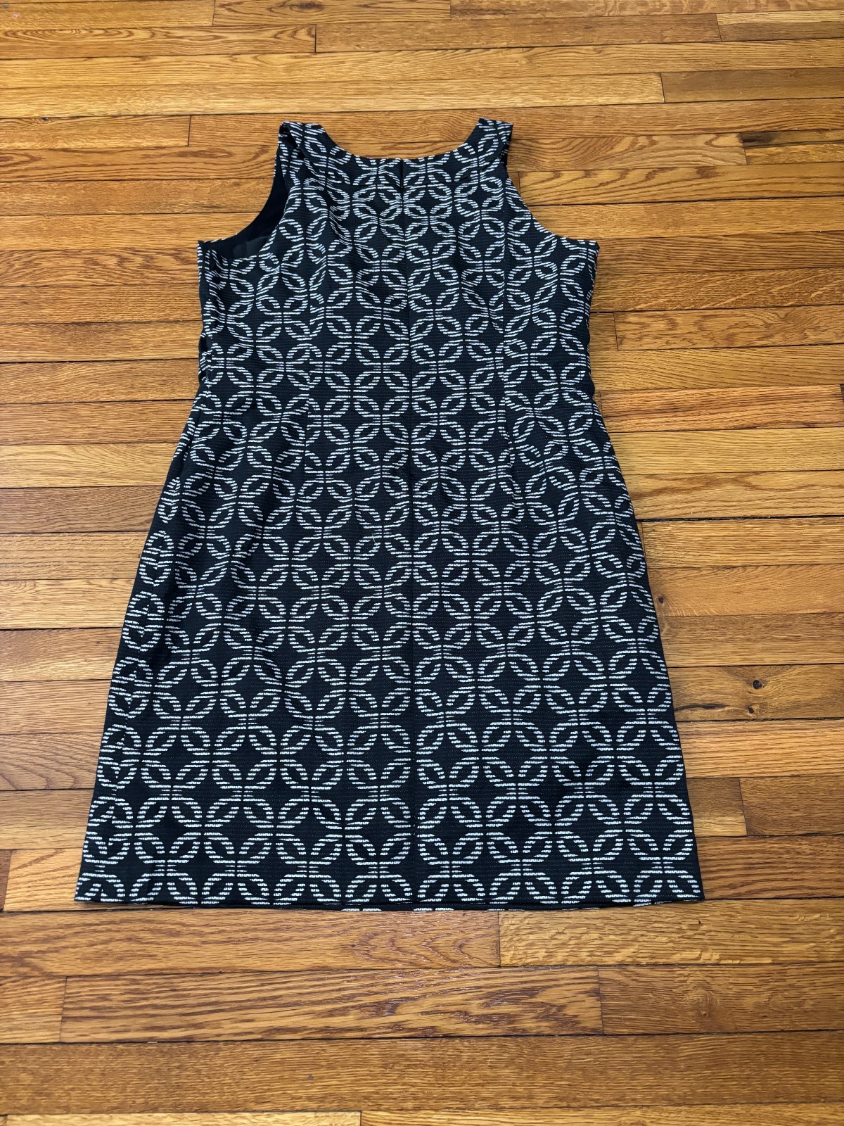 Evan-Picone Womens Dress Size 16 Black White Patterned Sleeveless Sheath at Knee