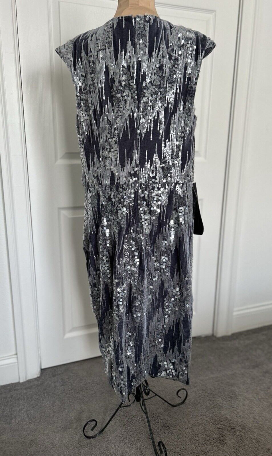 JS Collections June Sequin Velvet Faux Wrap Cocktail Dress in Gray/Silver Sz 16