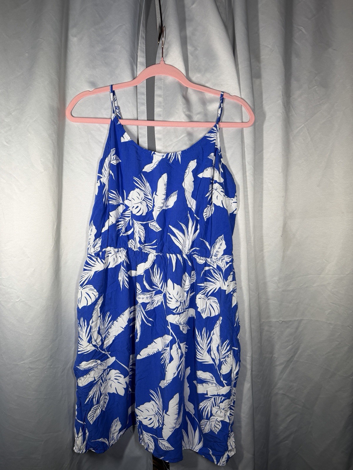 Old Navy Blue White Tropical Floral Sundress Strappy Scoop Neck Short Dress L