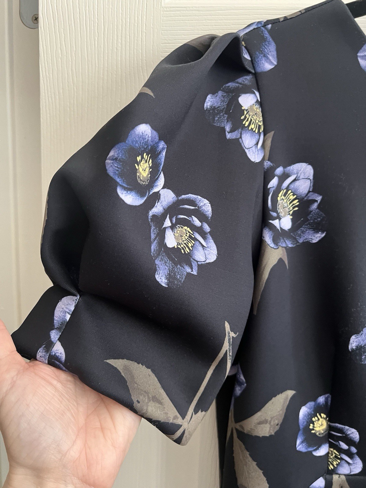 ALEX MARIE Black Floral Neoprene Scuba Puff Sleeve Stretch Sheath Dress Sz 10