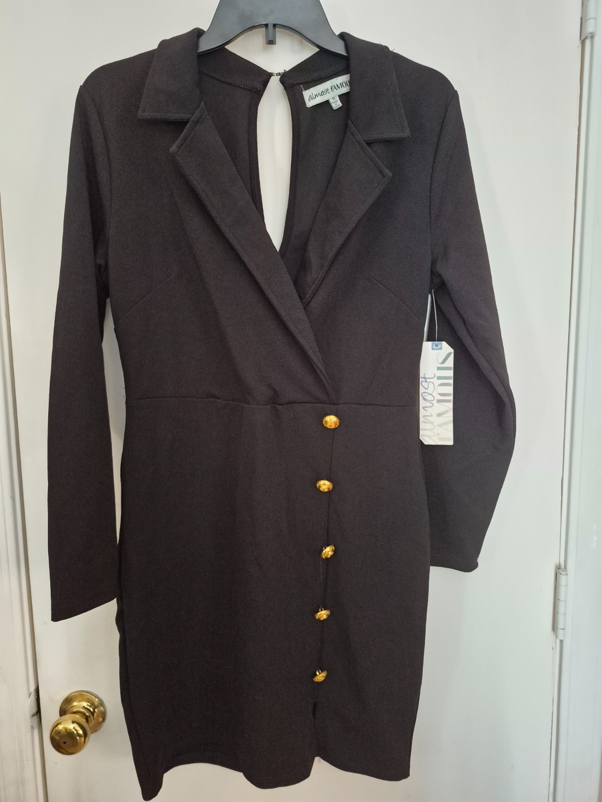 little black longsleeve dress