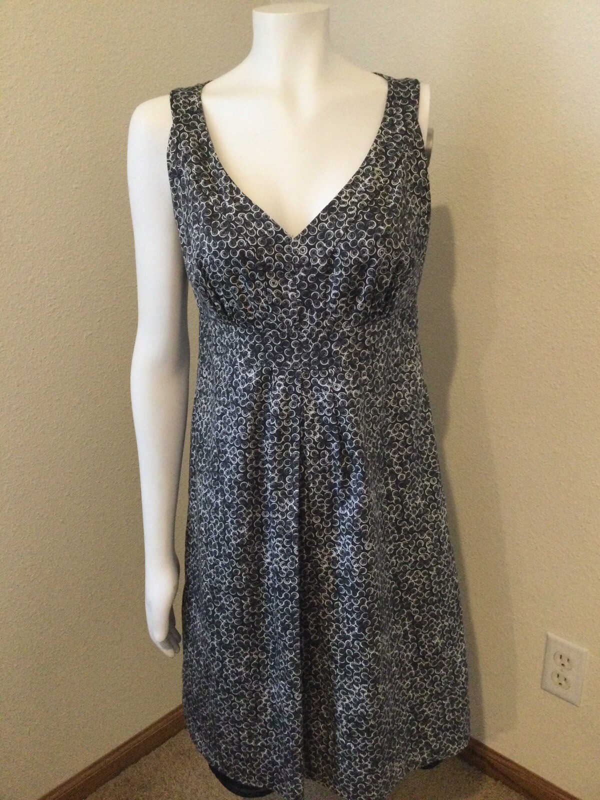 New York & Co. Gray Circle Print Sleeveless Cotton Sheath Dress Size 10 Lined