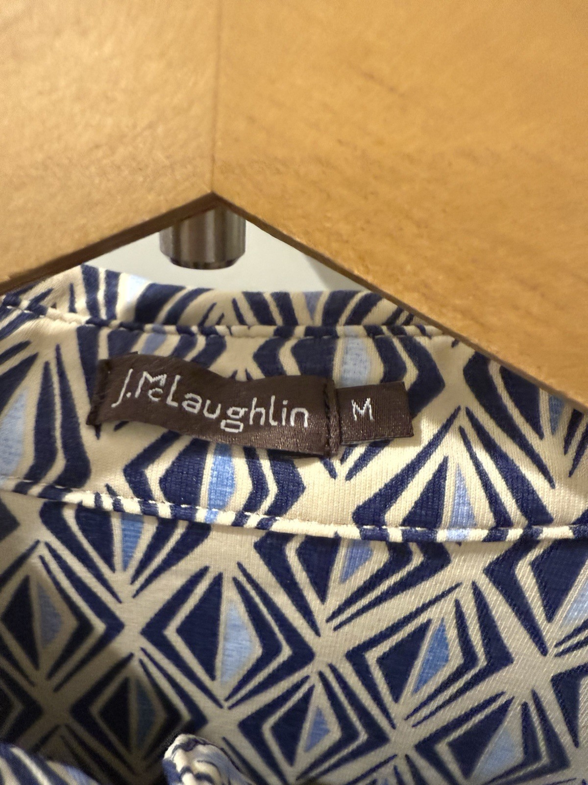 J. McGlaughlin Women’s M Blue Cream Pattern Dress Gold Blue Buttons Cuff Sleeve
