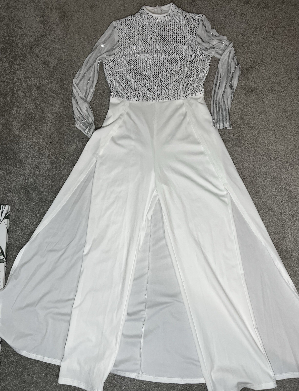 VERWIN White Sequins Jumpsuit Dress Overlay Elegant Fashion Wedding Sz M New #B