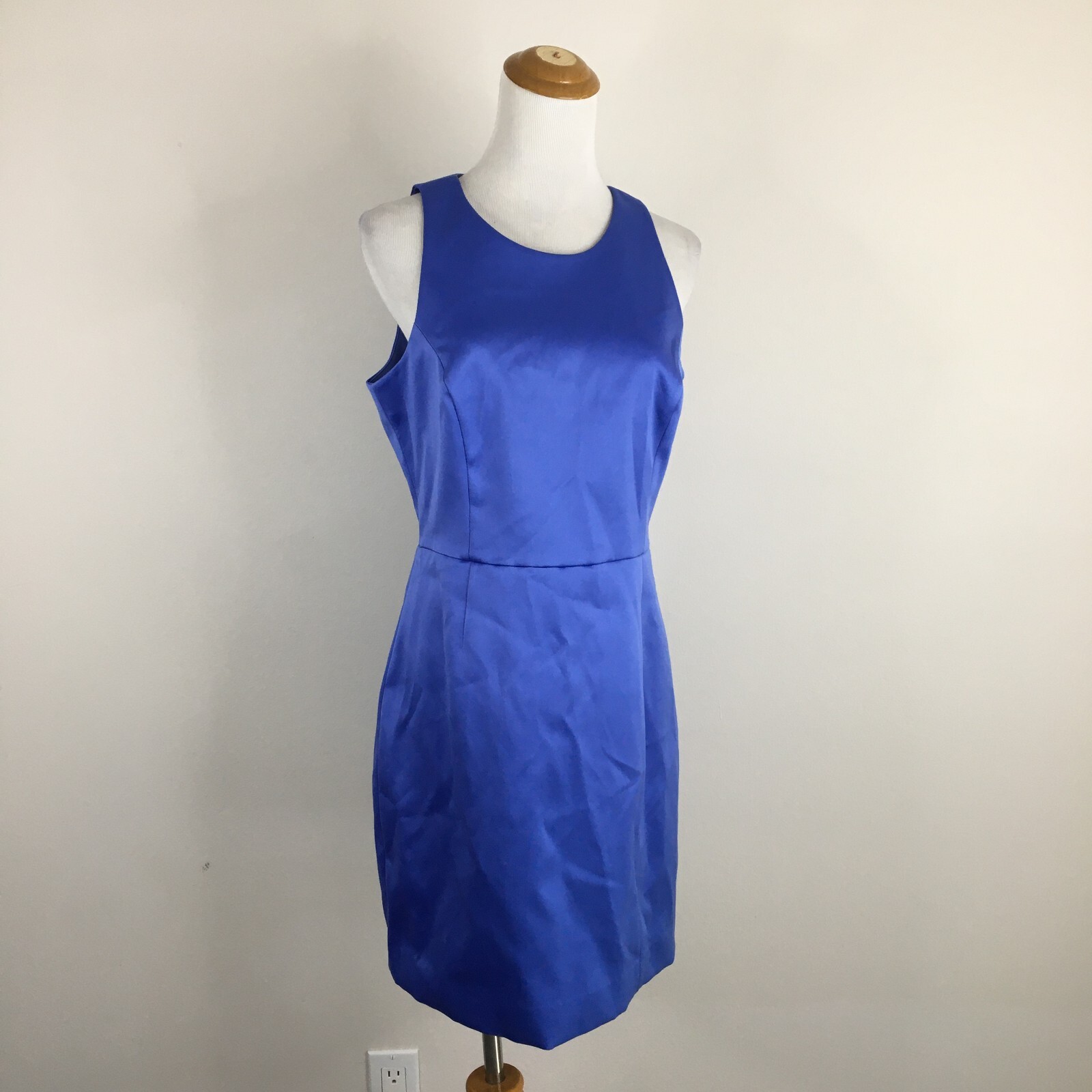NWT BANANA REPUBLIC Womens sz 10 Petite Blue Satin Sleeveless Shift Sheath Dress