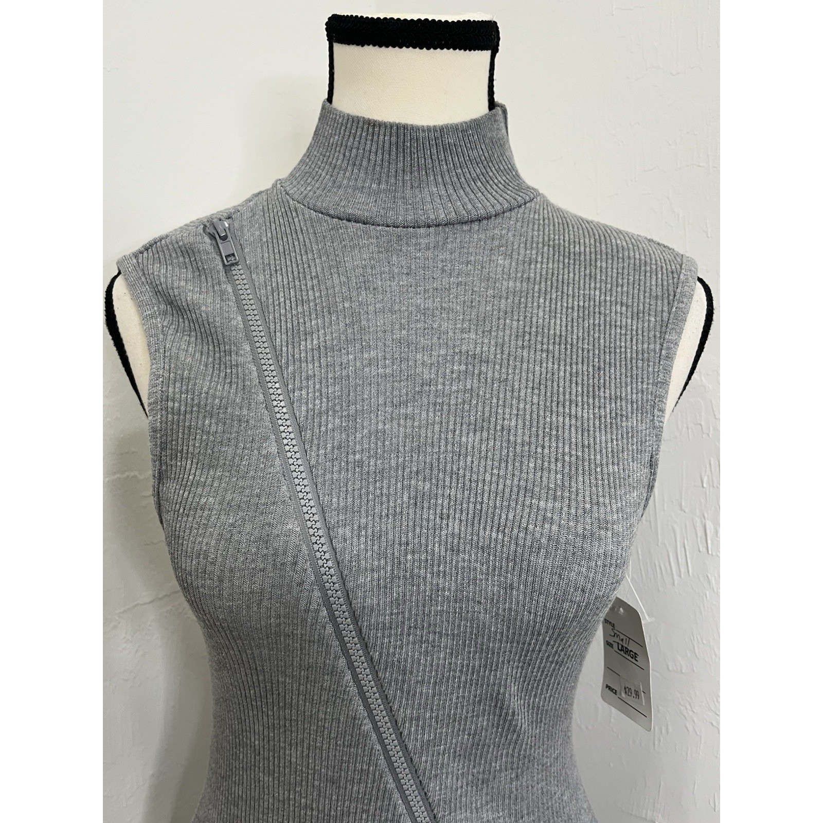 Pretty Knit Bodycon Dress Womens Large Gray New Open Back Ribbed Zip Front