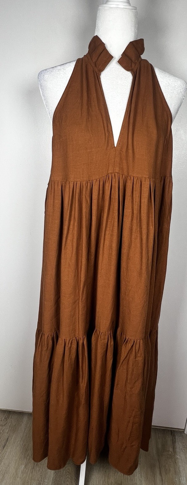 Black Halo Size M Amia Sleeveless Tiered Linen Carmel High Low Maxi Dress NWOT