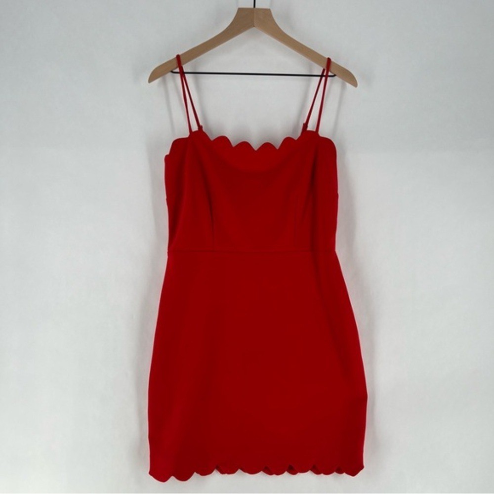 B. Darlin Red Stretch Crepe Scallop Edge Spaghetti Strap Fitted Mini Dress