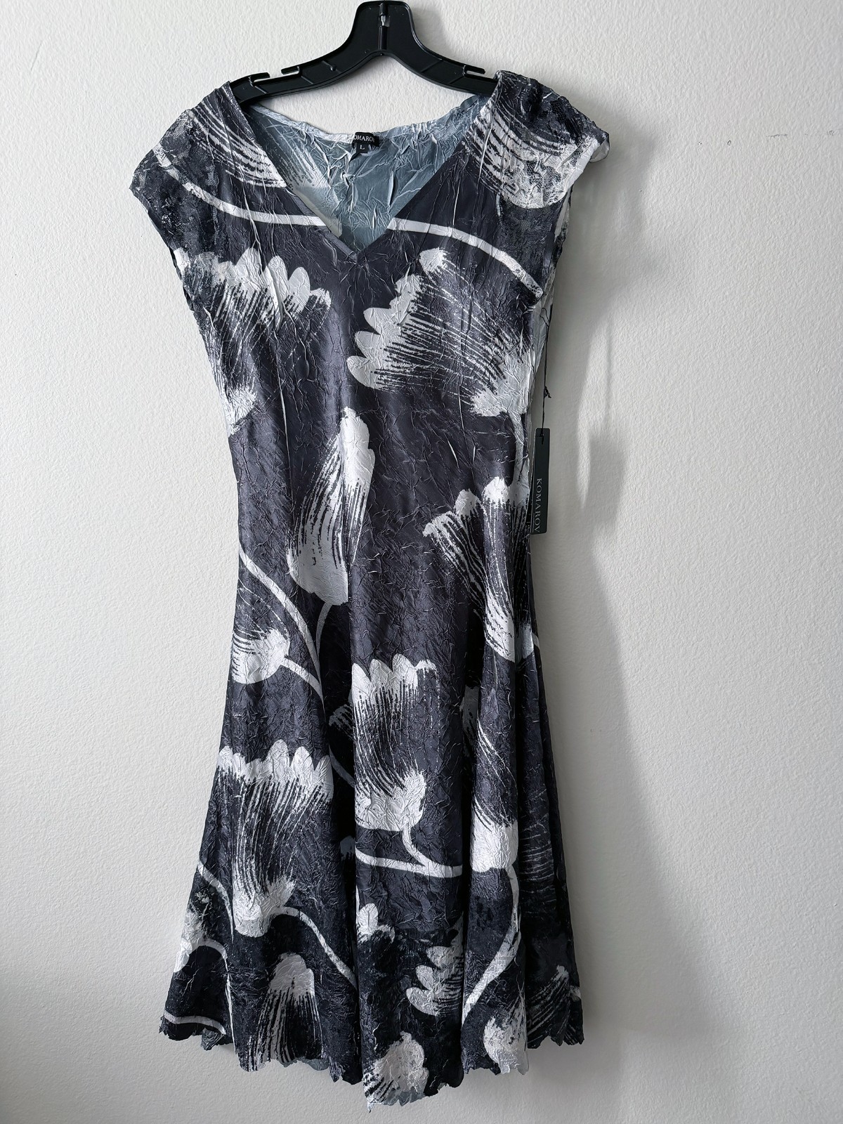 New Komarov Alex Dress TULIP BLOOM /Black & White- size Large (L)
