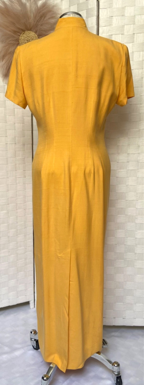 VTG Dana Buchman 100% Silk Yellow Button Up Pocket Maxi Mandarin Dress Size 8