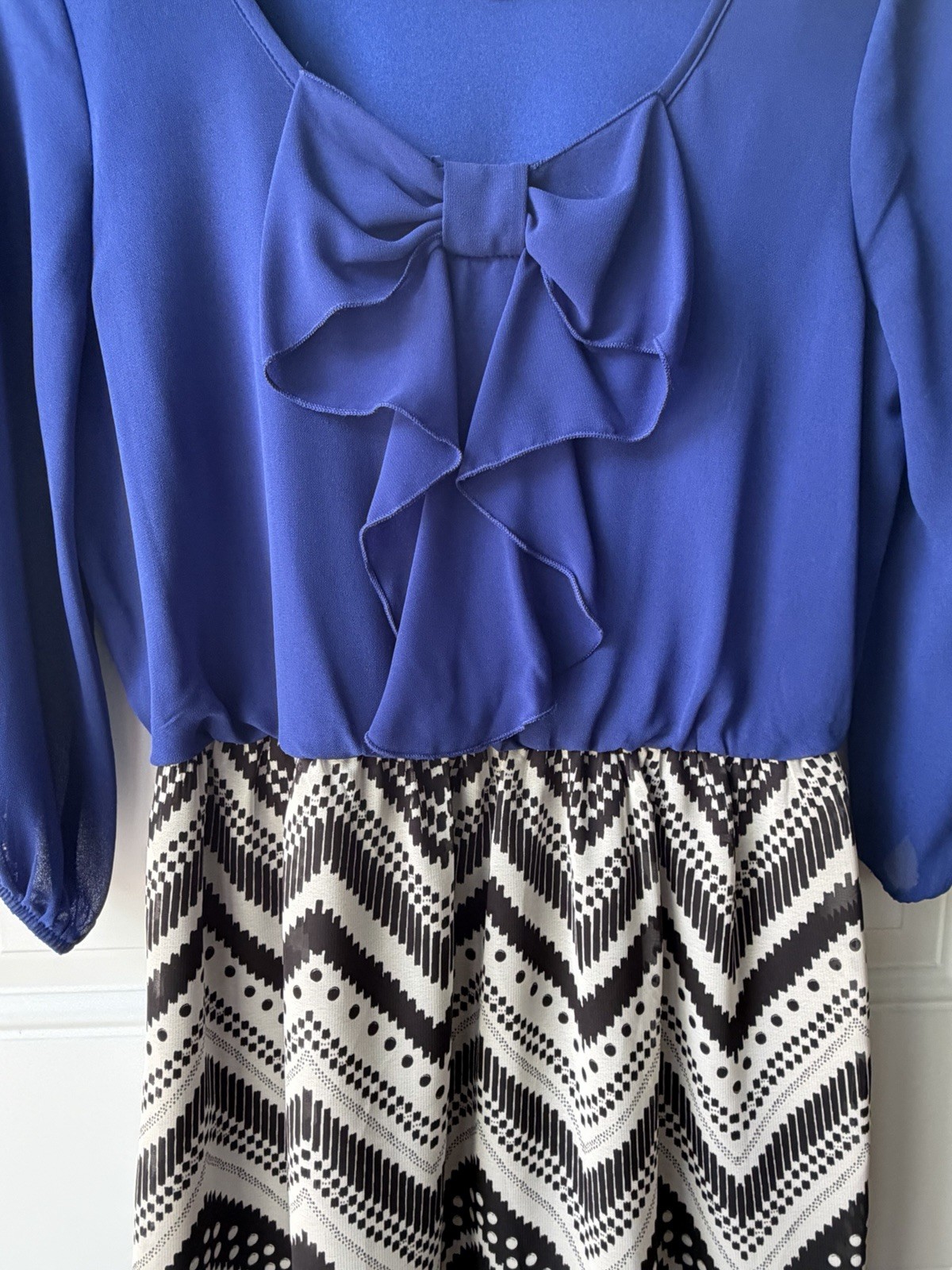 Small Modcloth Black, White, Royal Blue Chevron Chiffon Bow Dress 3/4 Sleeve