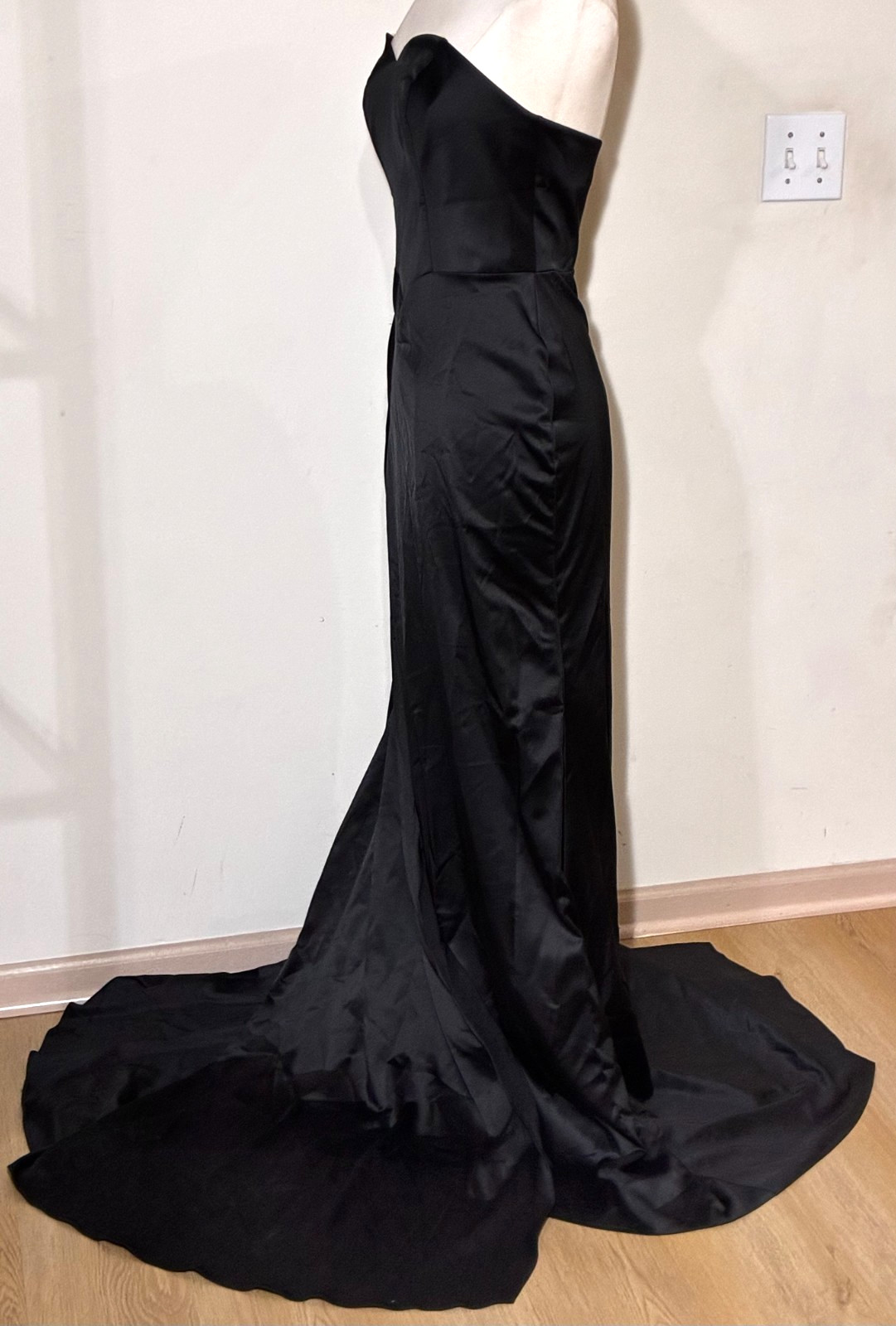 ChicSew-Strapless S’Hrt Lux Satin Drape Panel Gown(Black)-Sz 8 – MRSP $285