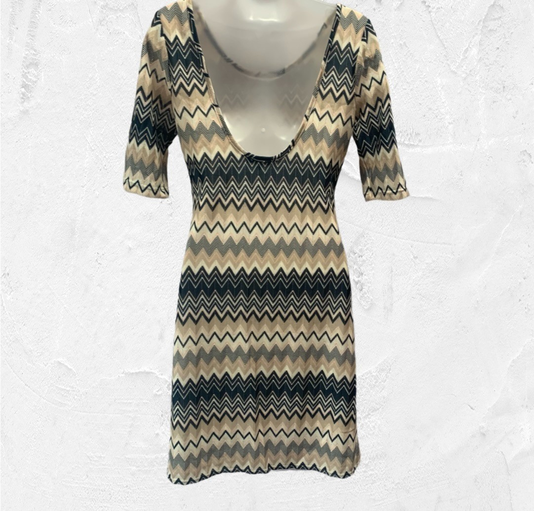 Nordstrom Velvet Torch Womens Lined Chevron Dress Size Med 3/4 Sleeve