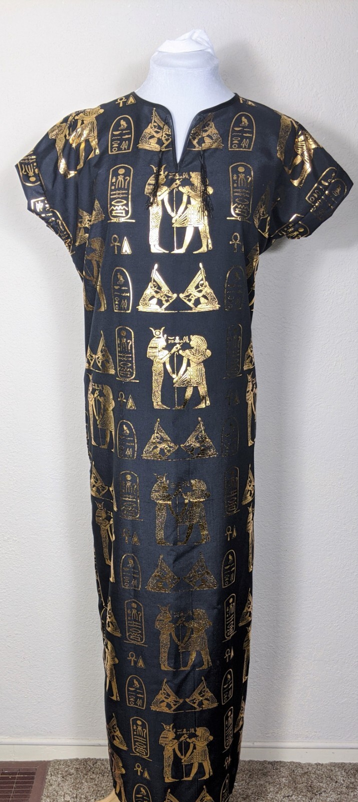 Womens Black and Gold Hieroglyphics Egyptian Long Galabia – Size Large