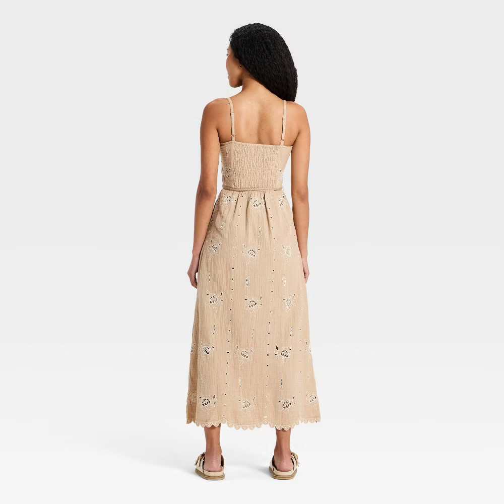 Women Crafted Midi Sundress – Universal