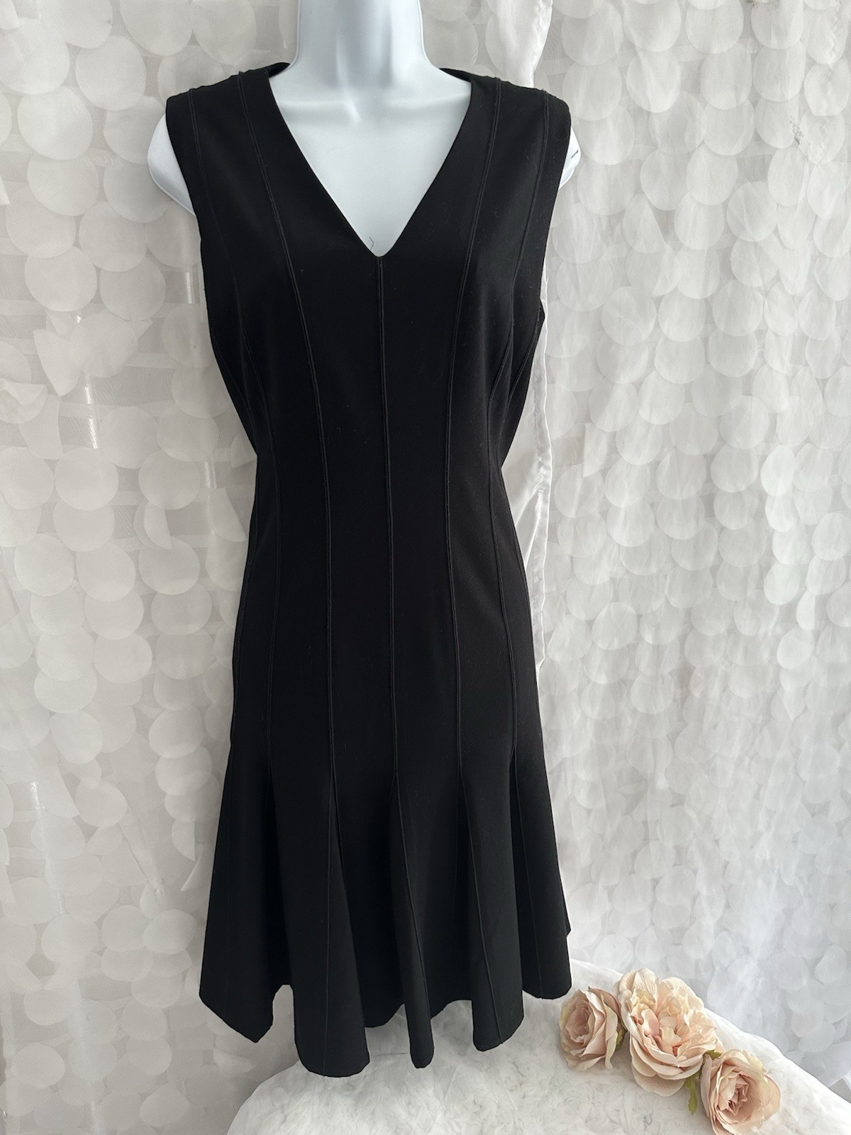 Ellen Tracy 14 Black Sleeveless Fit Flare Dress Princess Seam Classic Career