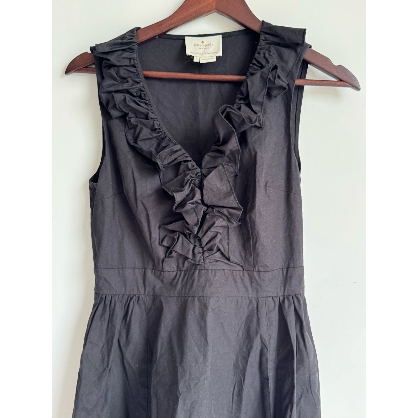 Kate Spade Poplin Ruffle V-Neck Dress Black Sleeveless Size 4 event formal lbd