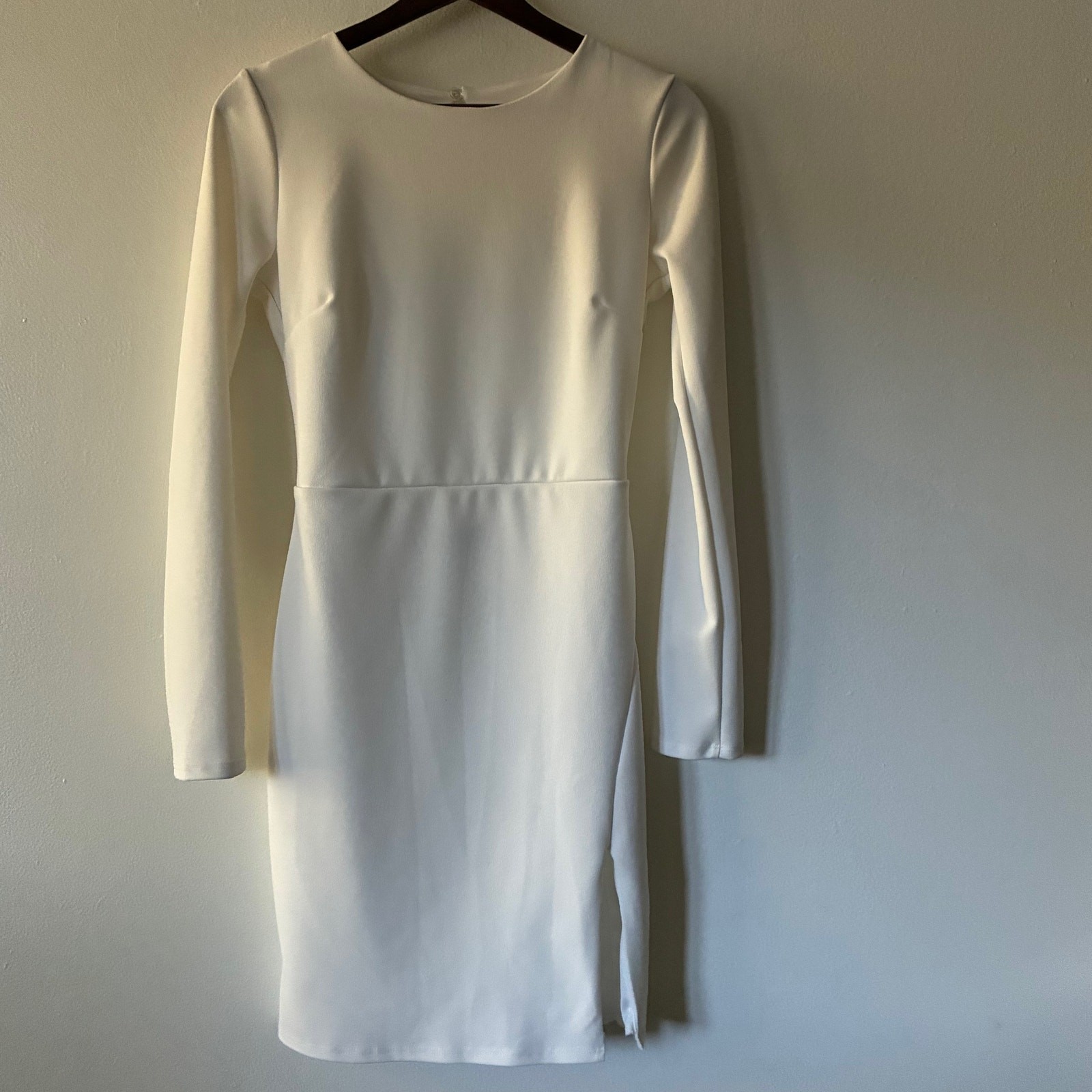 Lulus Ivory White Long Sleeve Open Back Fitted Dress Women’s Size S Made in USA