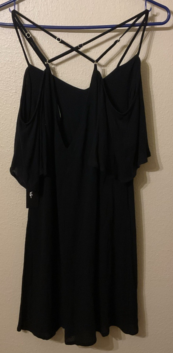 Lulus “Afterglow” Black Scrappy Cold-Shoulder Shift Dress XS