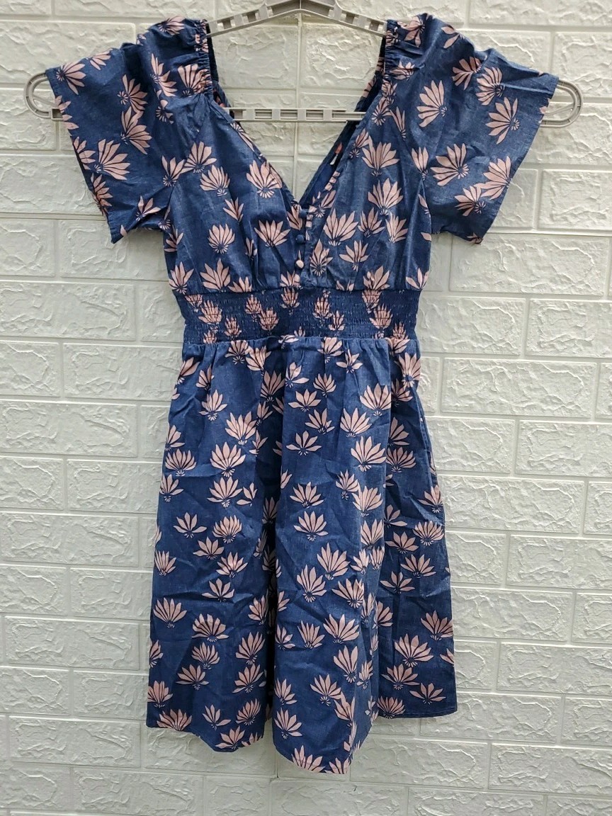 New Reyn Spooner Short Sleeve V Neck Falling Flowers Dress Blue/Pink Size M