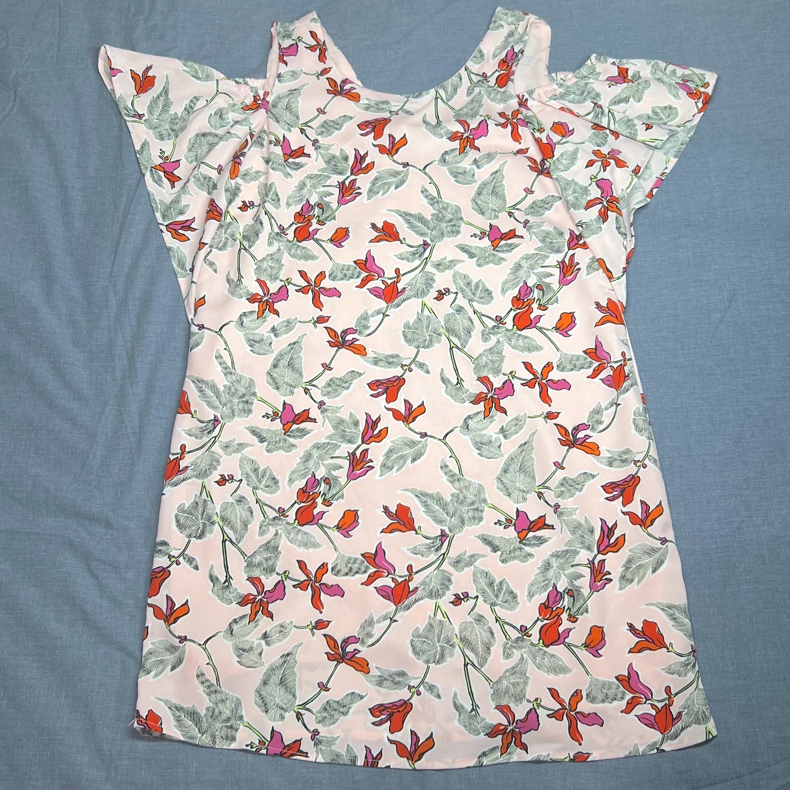 *NWT* C&E Peach Floral Cold-Shoulder Tent Dress Size Medium