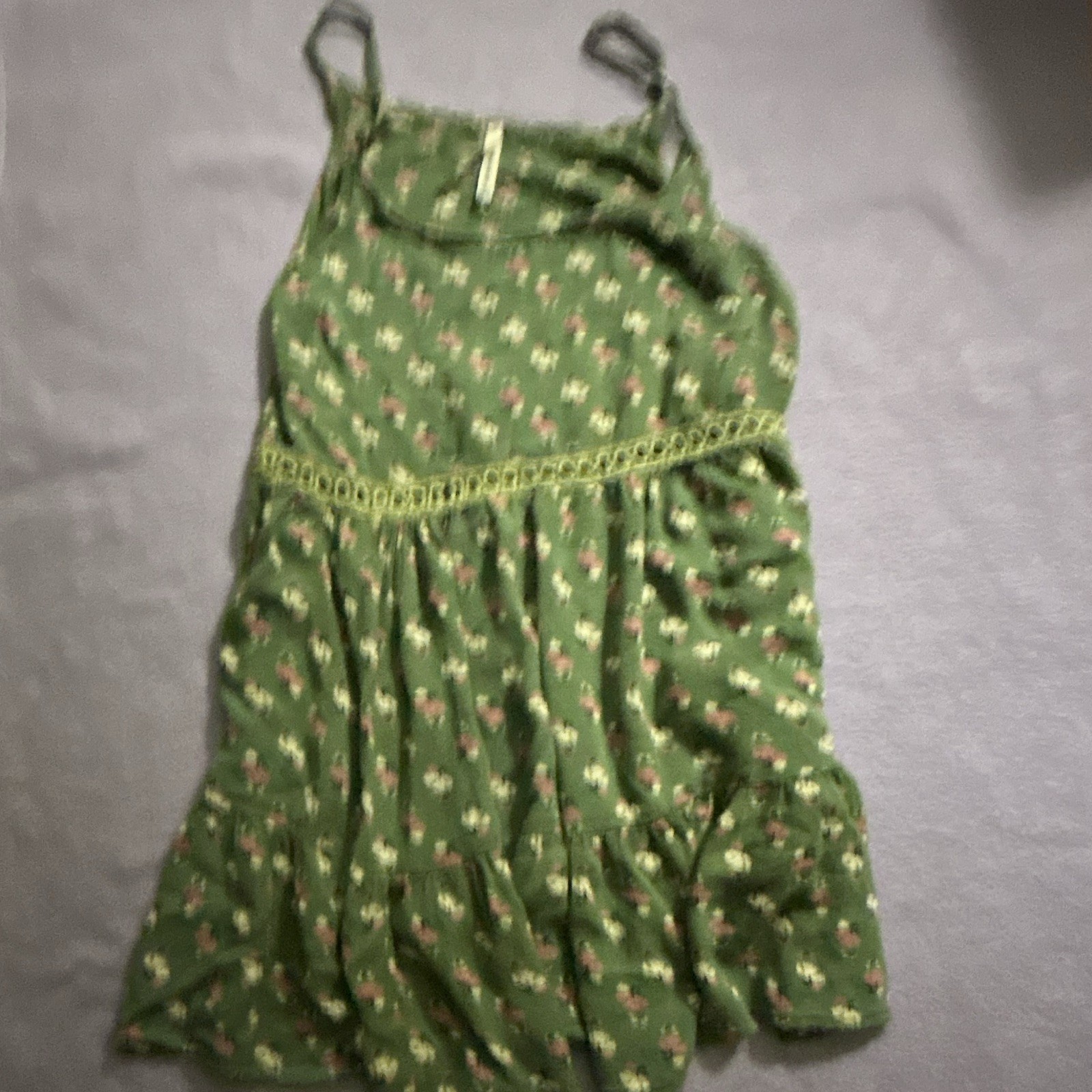 WallFlower Green Floral Romper One-Piece Rayon Lace Strappy Sleeveless Size S