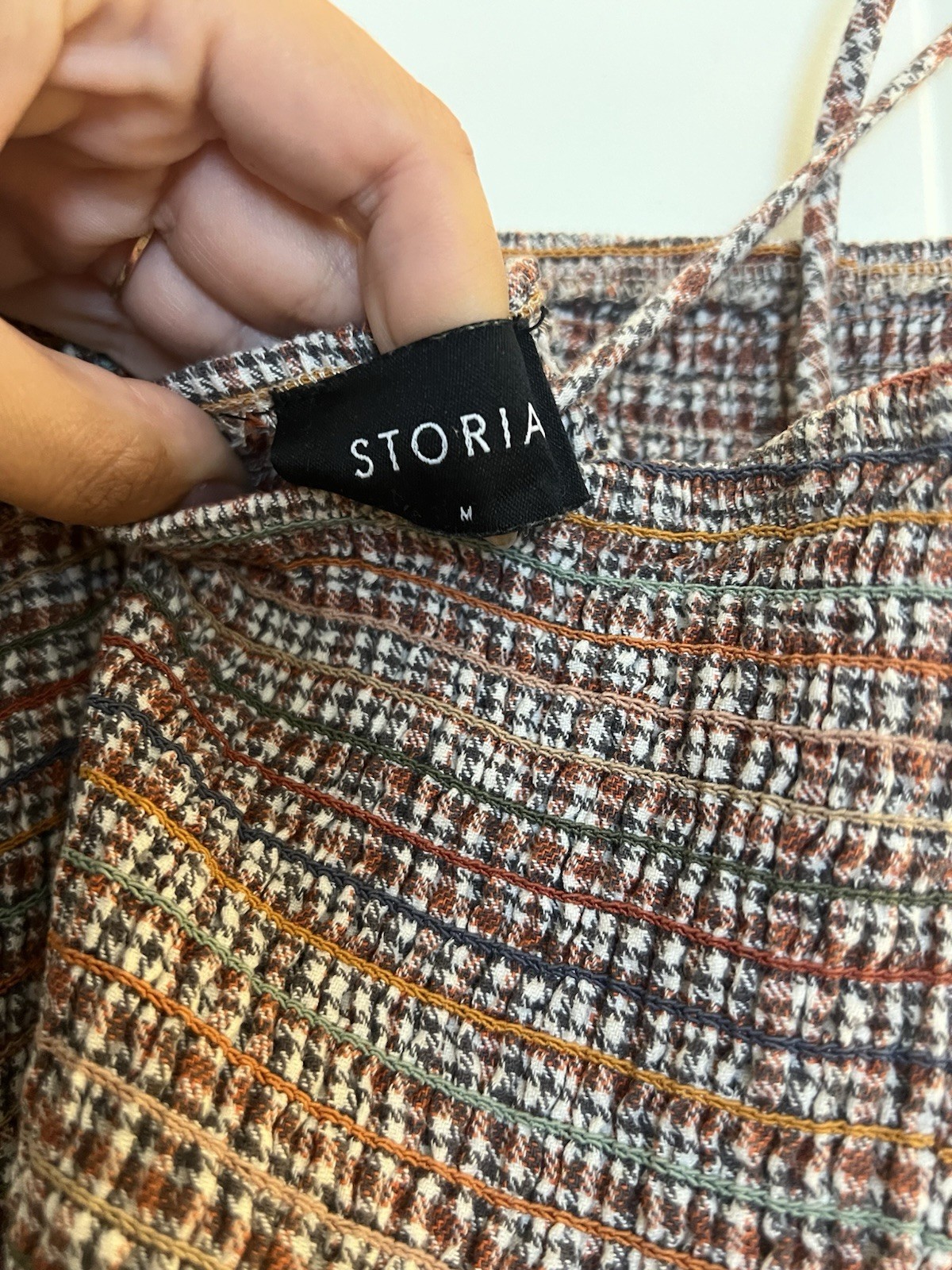 Storia – Multicolored Sleeveless Tie Strap Smocked Ruffle Hem Mini Dress