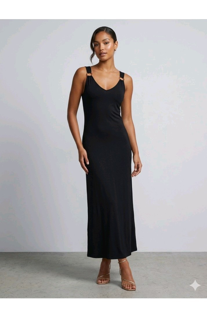 Green Envelope LA Black Knit Maxi Dress M Sleeveless V-Neck Gold Ring Straps