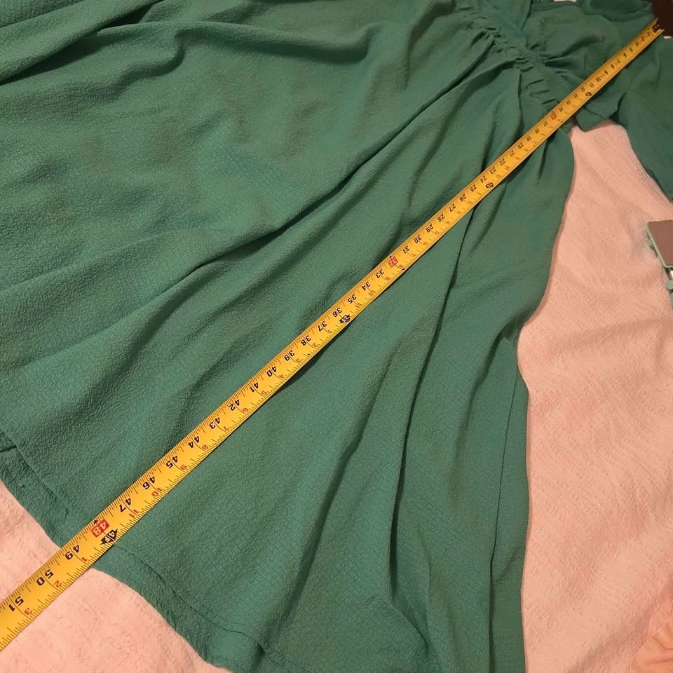 Womens Lg Emerald Green MidI Dress Back Cutout And Tie Detail Flare Smocked