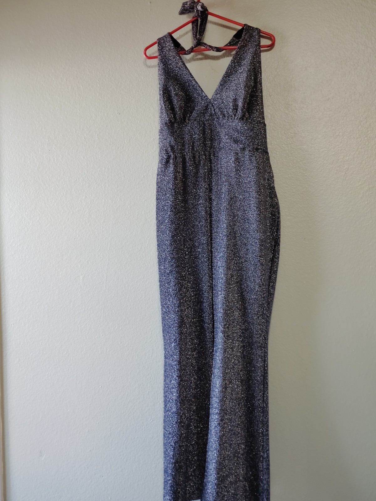 Madden NYC Women’s Silver Glitter Metallic V-Neck Maxi Dress, XL