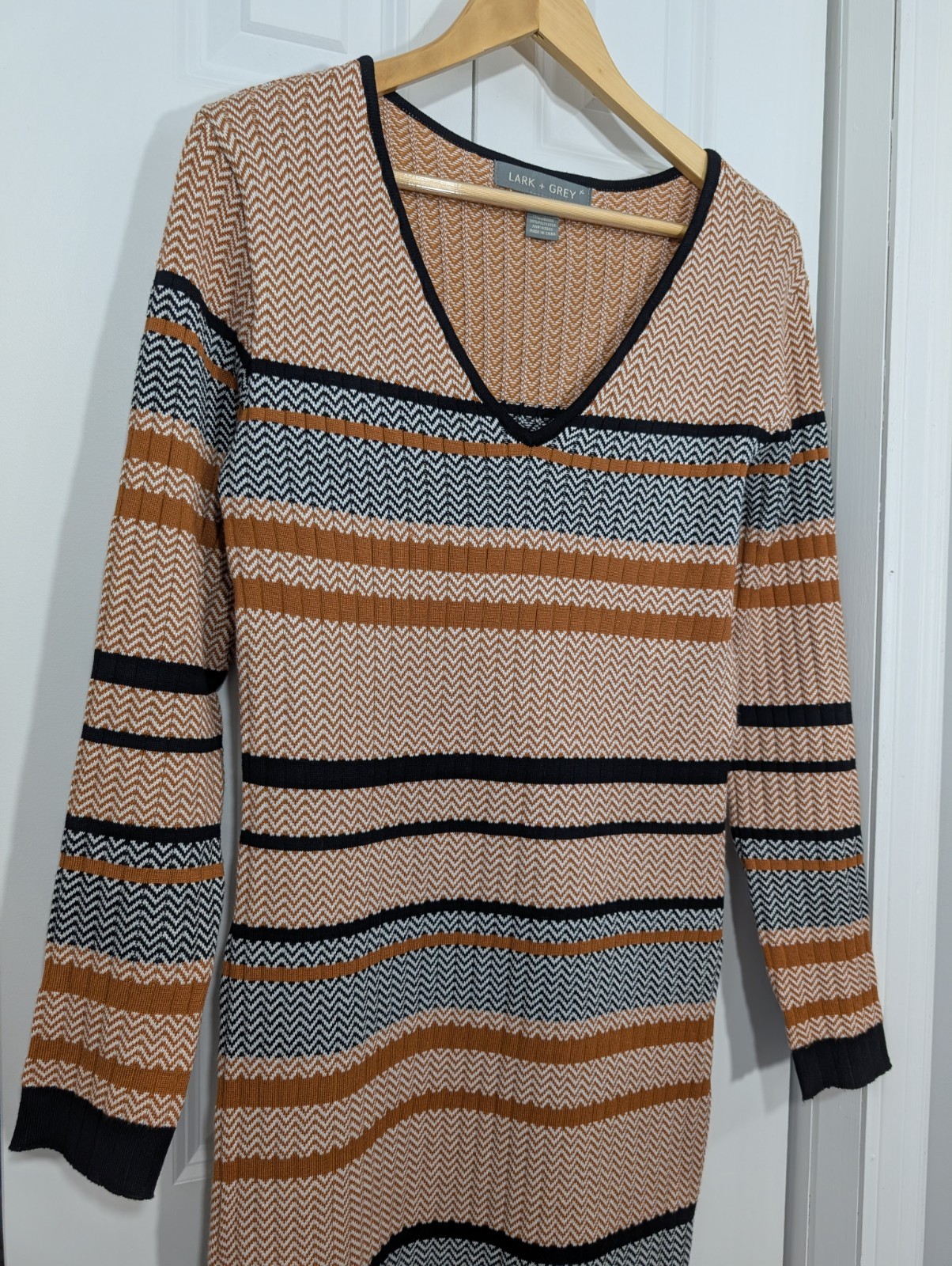 Lark + Grey Women’s Size Large Sweater Dress Brown