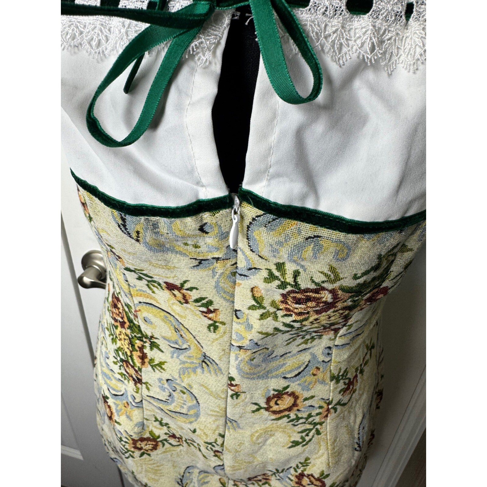 WOMEN’S MERIAN GREEN PATTERNED TAPESTRY MINI DRESS size SMALL