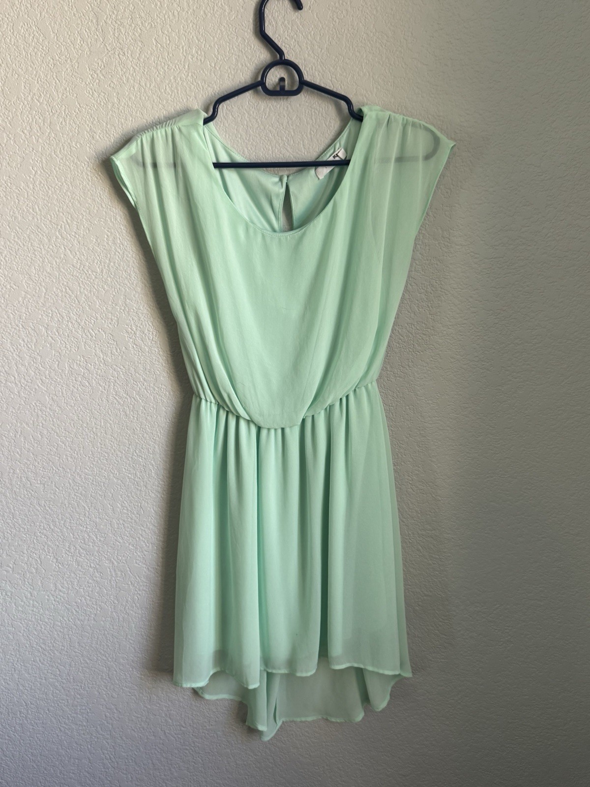 Lush Dress size Small Sheer Soft Sea Foam Green above Knee sleeveless Lined -140