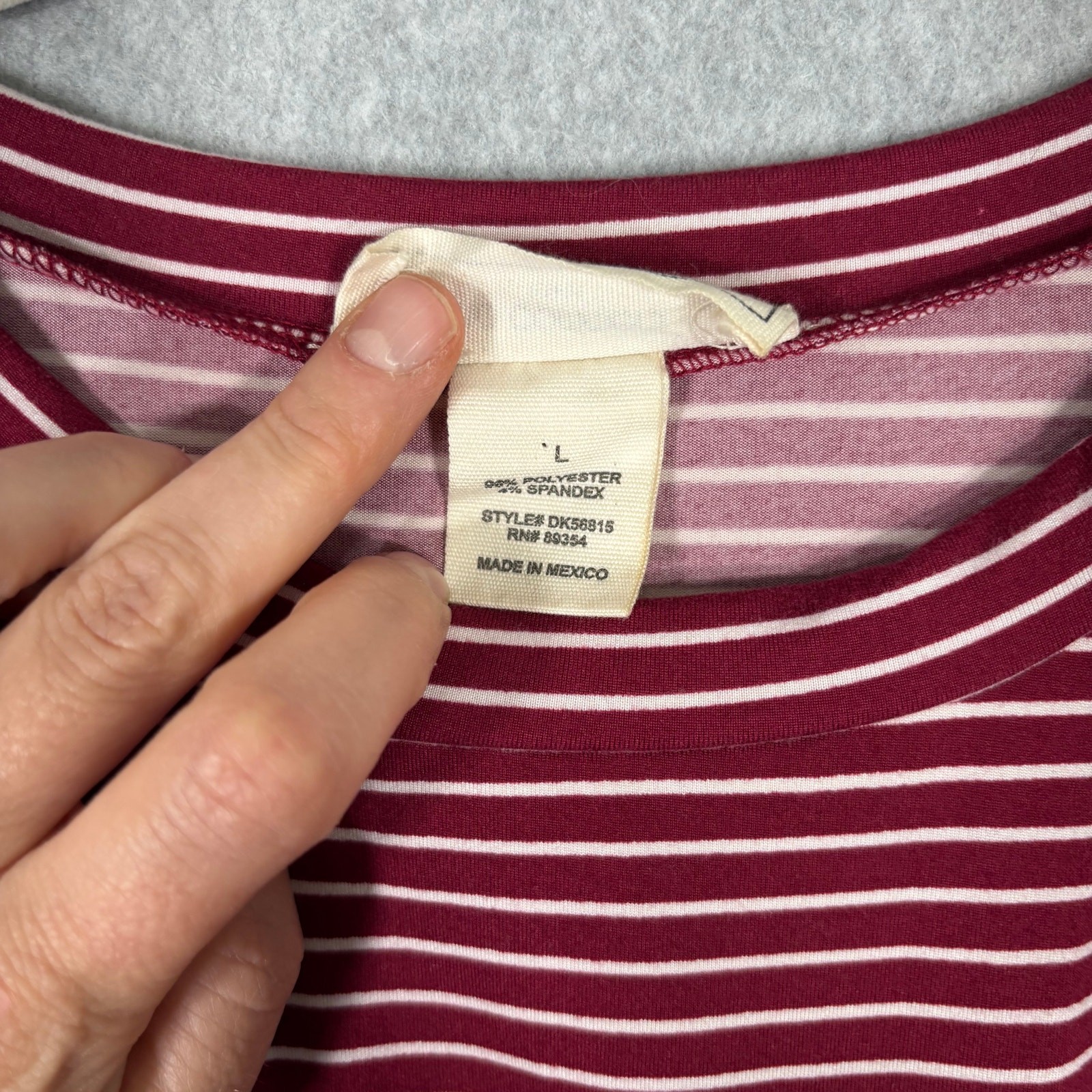 No Comment Dress Juniors Large Burgundy Shirt Twist Knot Jersey Stretch Comfort