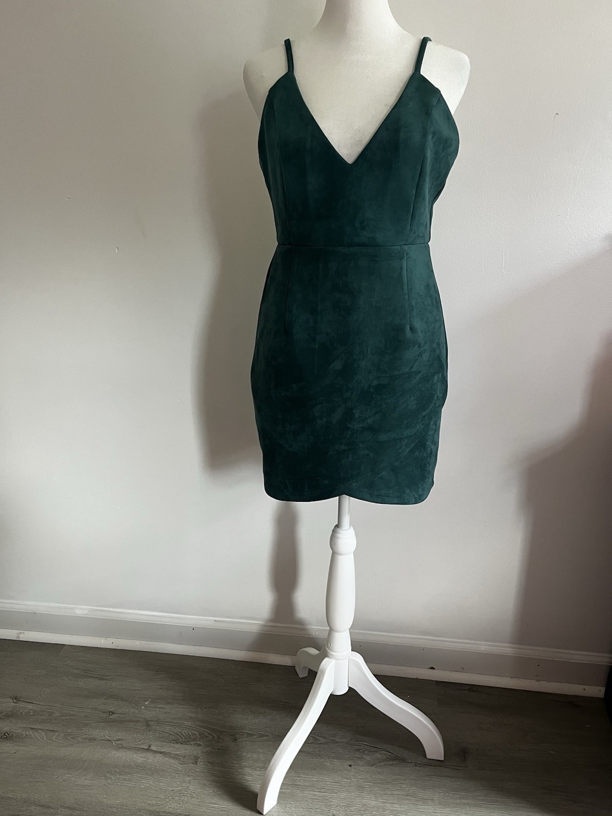 superdown Green Suede V-Neck Strappy Bodycon Mini Dress Zip Adjustable Size M