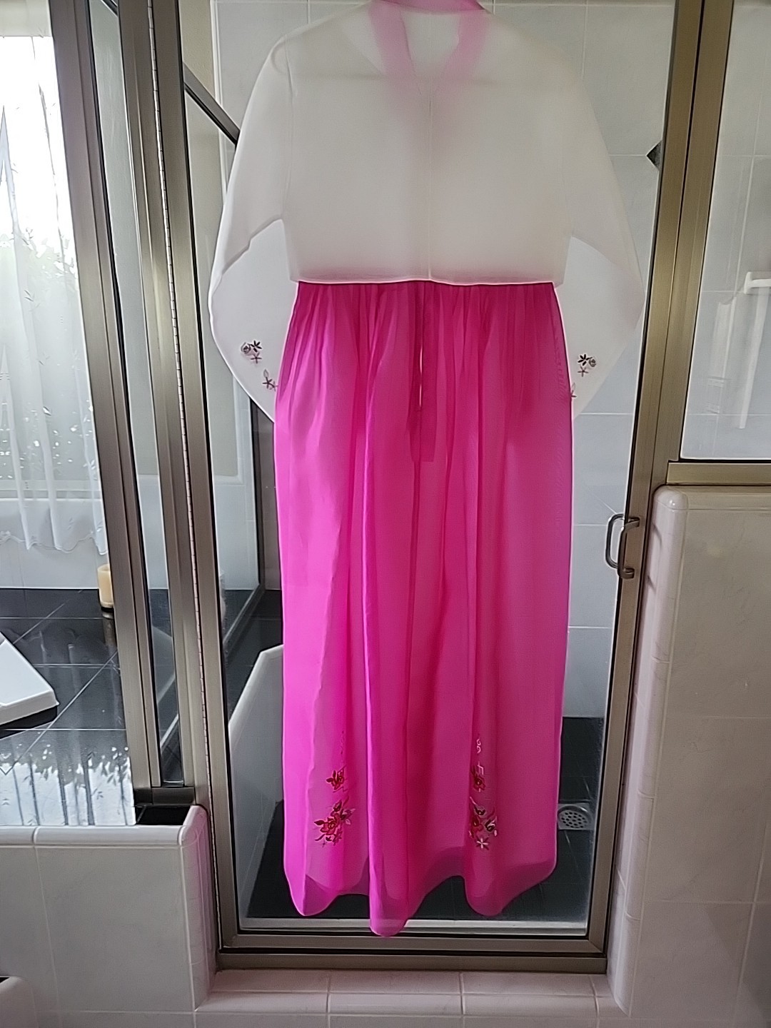 Excellent condition, Fusica, bright pink and White Korean hanbok with embroidery