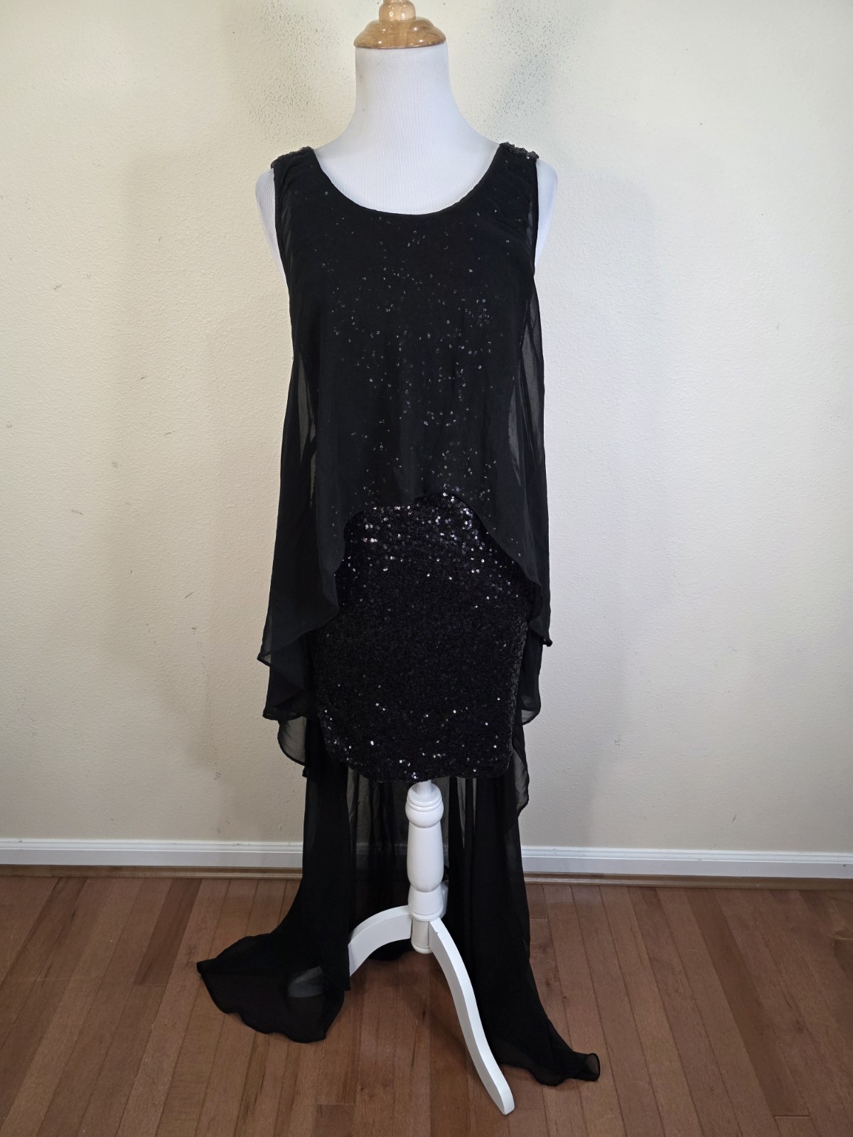 LOVE CULTURE Women’s Black Sequin Bodycon Dress Hi Low Hem Size Medium