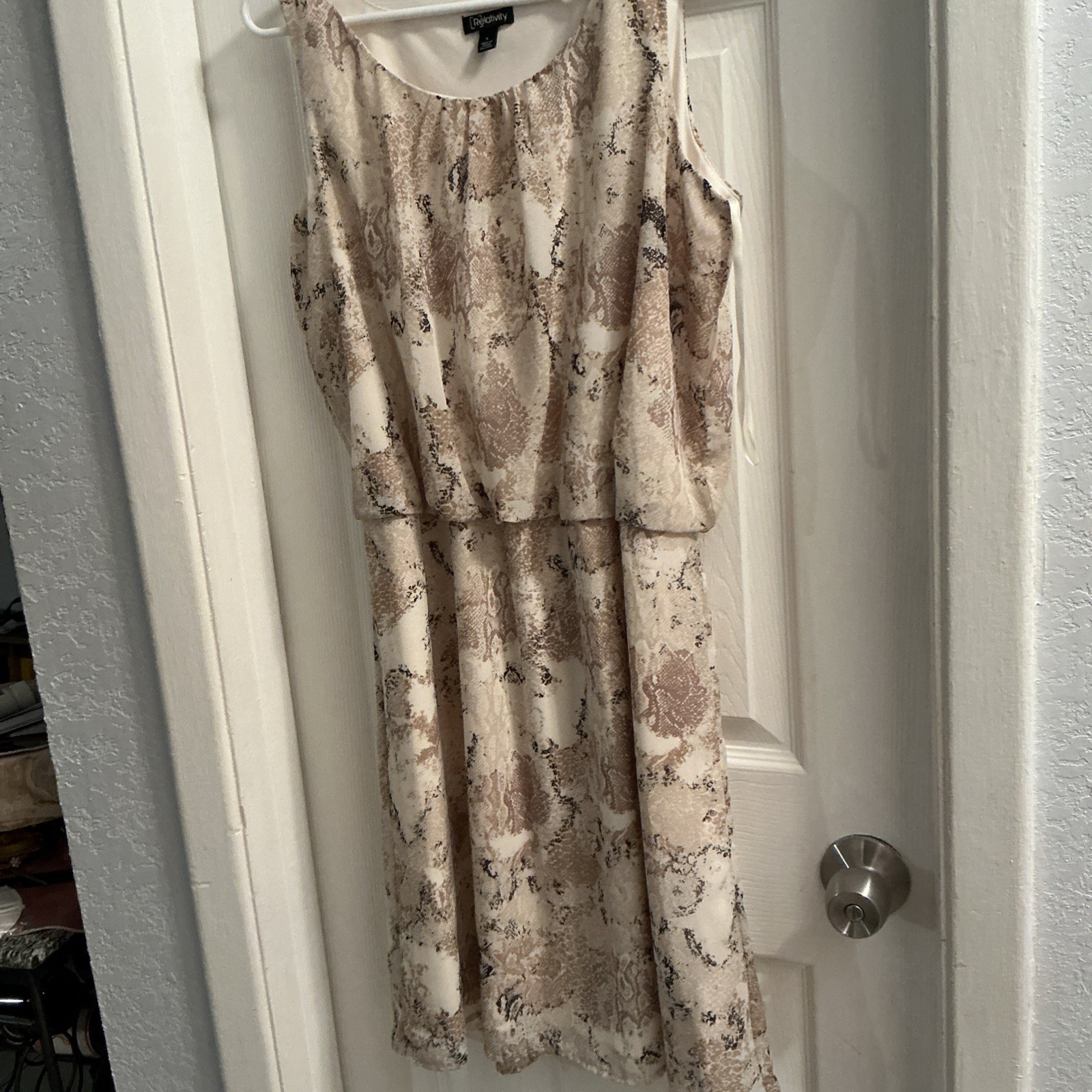 Relativity Womens Snake Print Sleeveless Dress – Size large Elastic Waist
