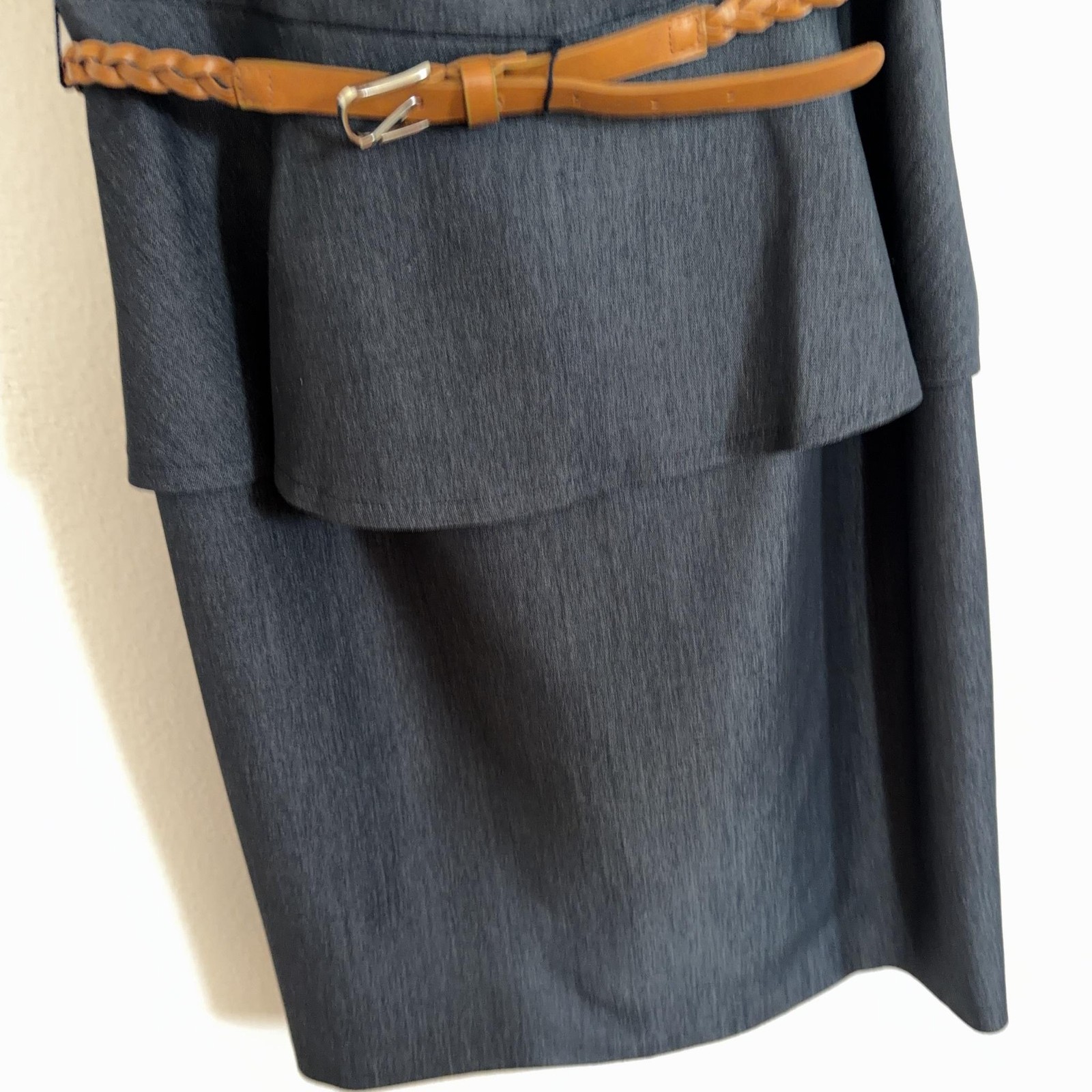 Connected Apparel Dress Womens 4P Gray Belted Sheath Cap Sleeve Knee Length