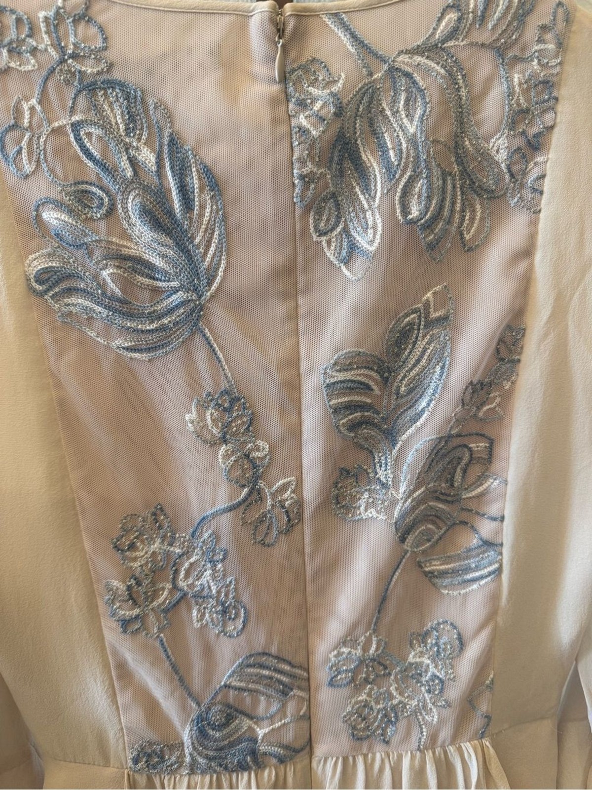 BCBGMAXAZRIA Silk Blush Embroidered Mesh Handkerchief Hem Dress XS Romantic