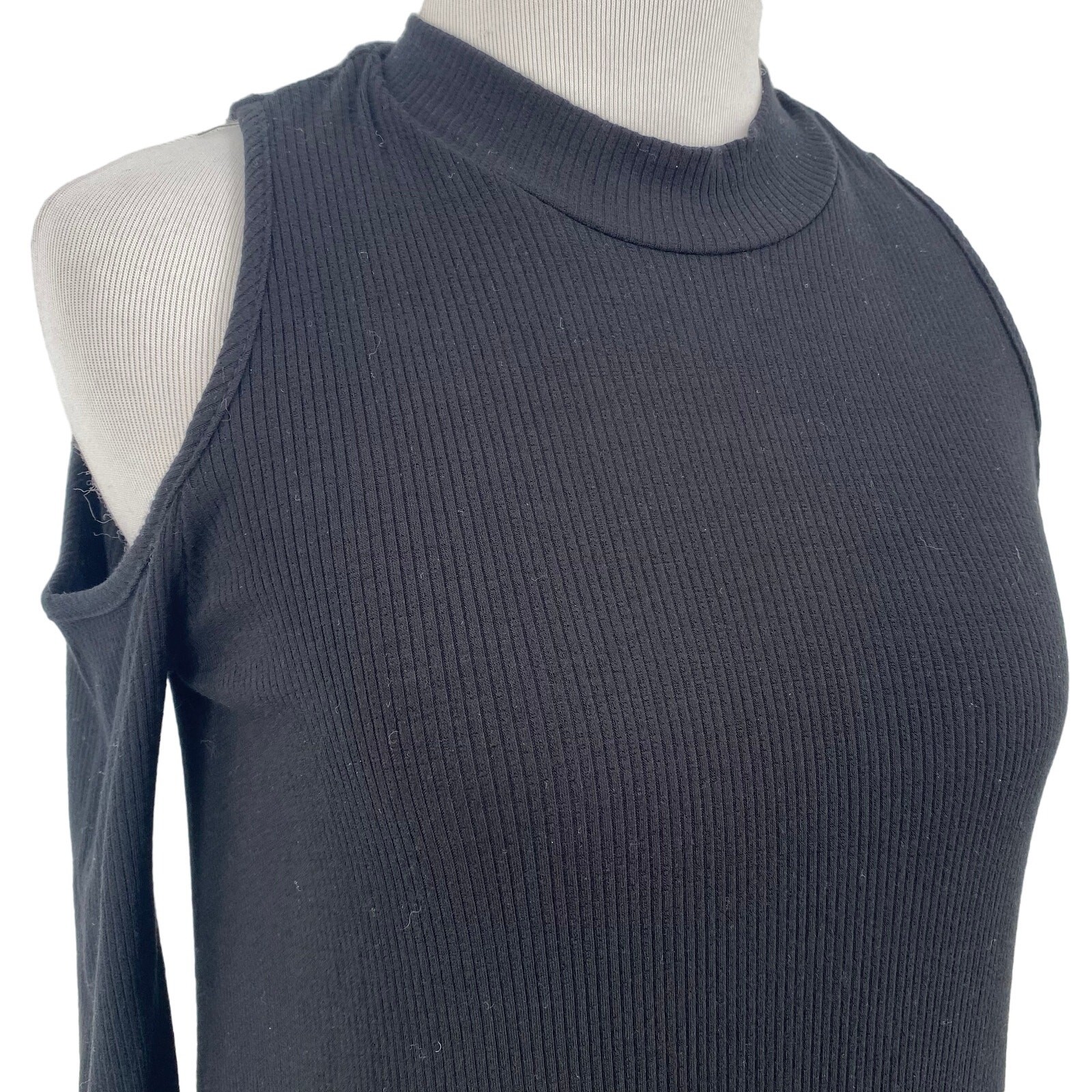 Aqua Ribbed Cold Shoulder Long Sleeve Black Dress NWT Size Medium