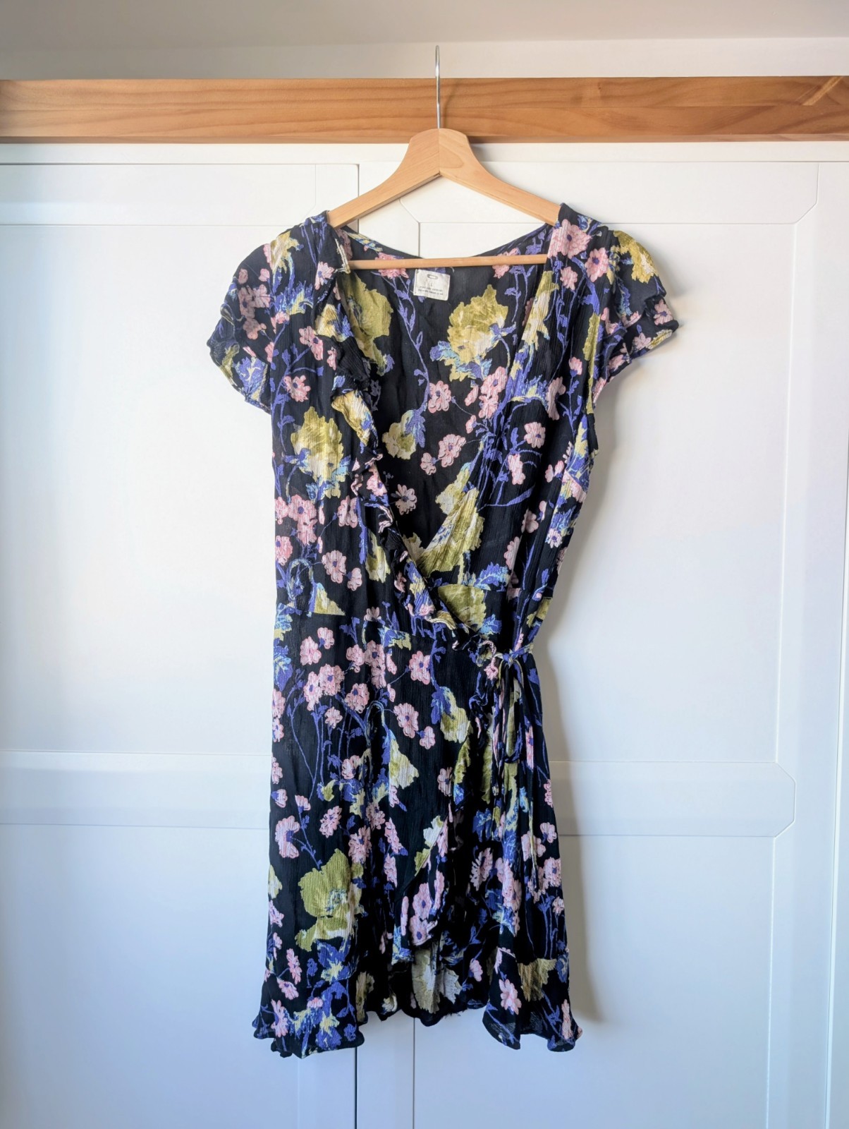 Pins And Needles Multi Floral Print Ruffle Frill Mini Wrap Dress Size L