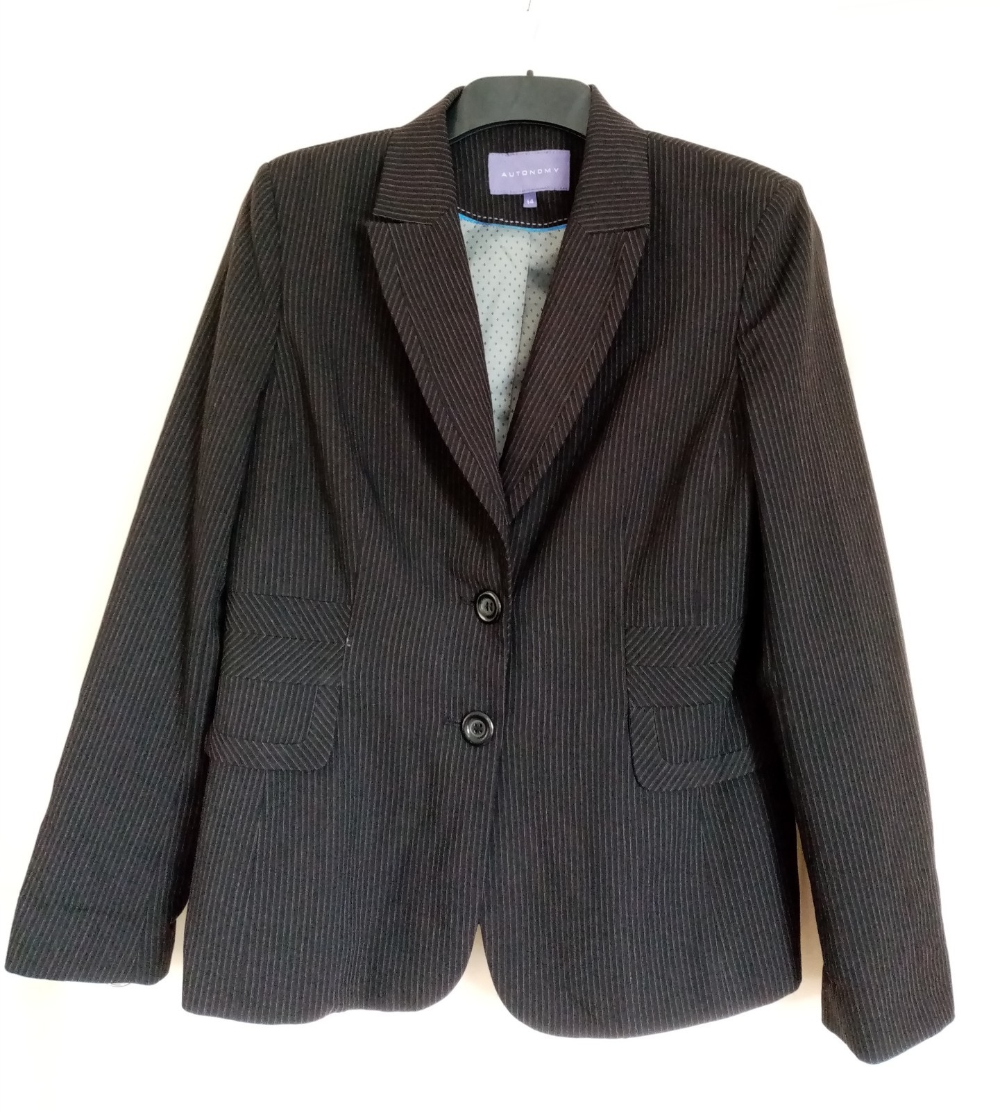 WOMEN BLACK STRIPPED 2 PIECE OFFICE TROUSERS SUIT JACKET. SIZE 14