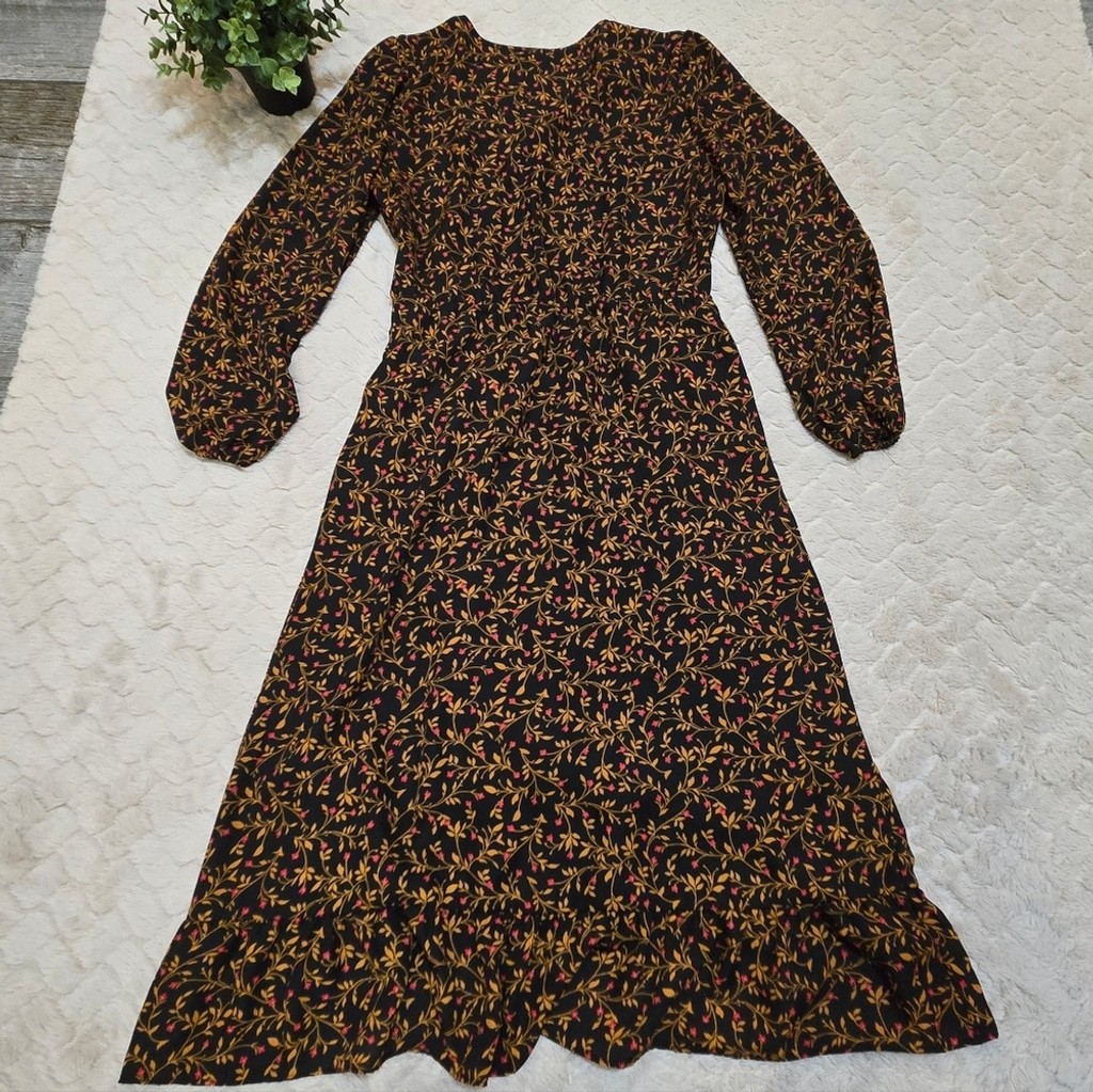Old Navy Black, Gold, and Red Faux Wrap Ruffle Skirt Midi-Dress, Small