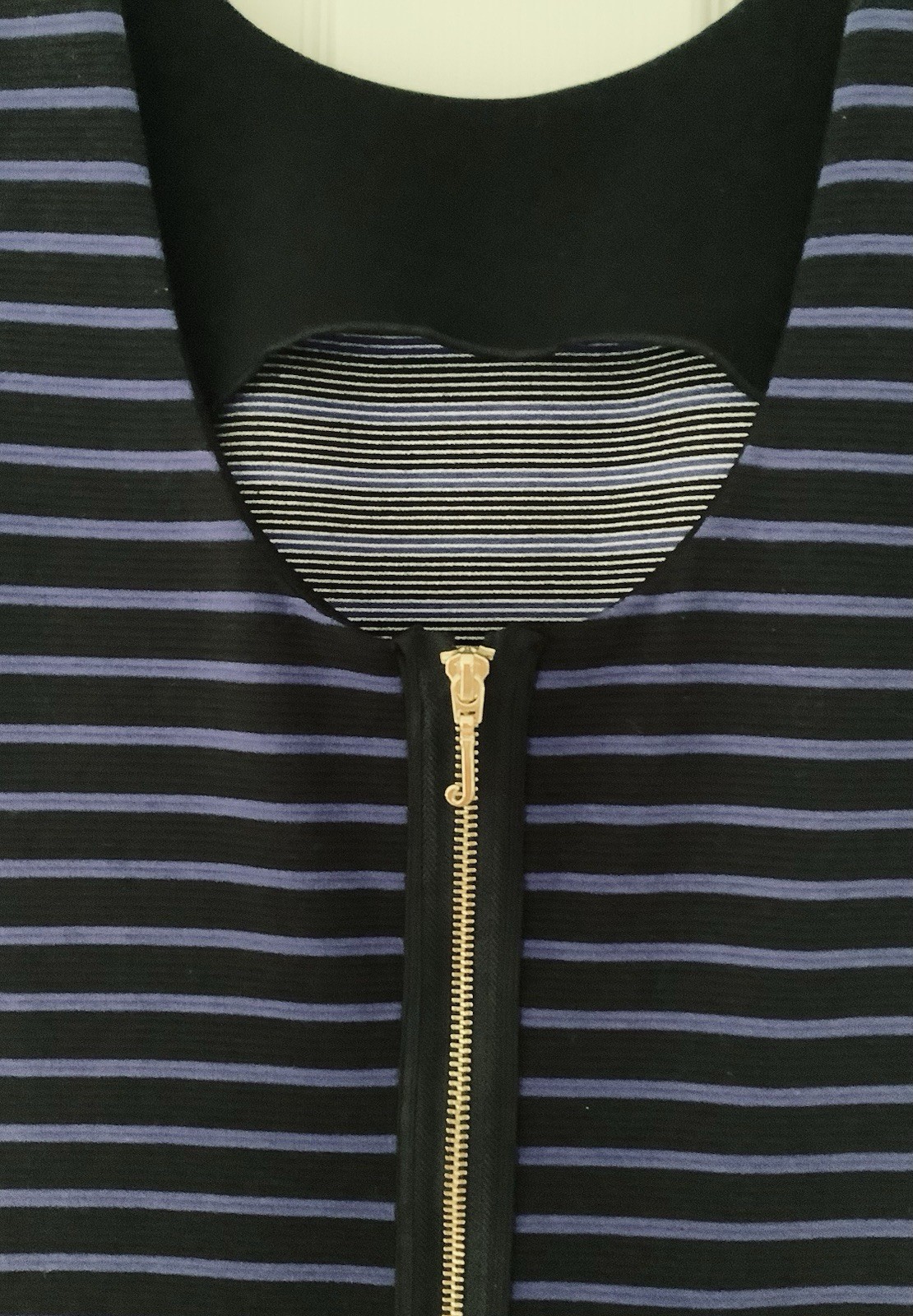 JUICY COUTURE FITTED STRIPE PONTE DRESS Expose Zipper Bodycon Mini AVERY BLACK S