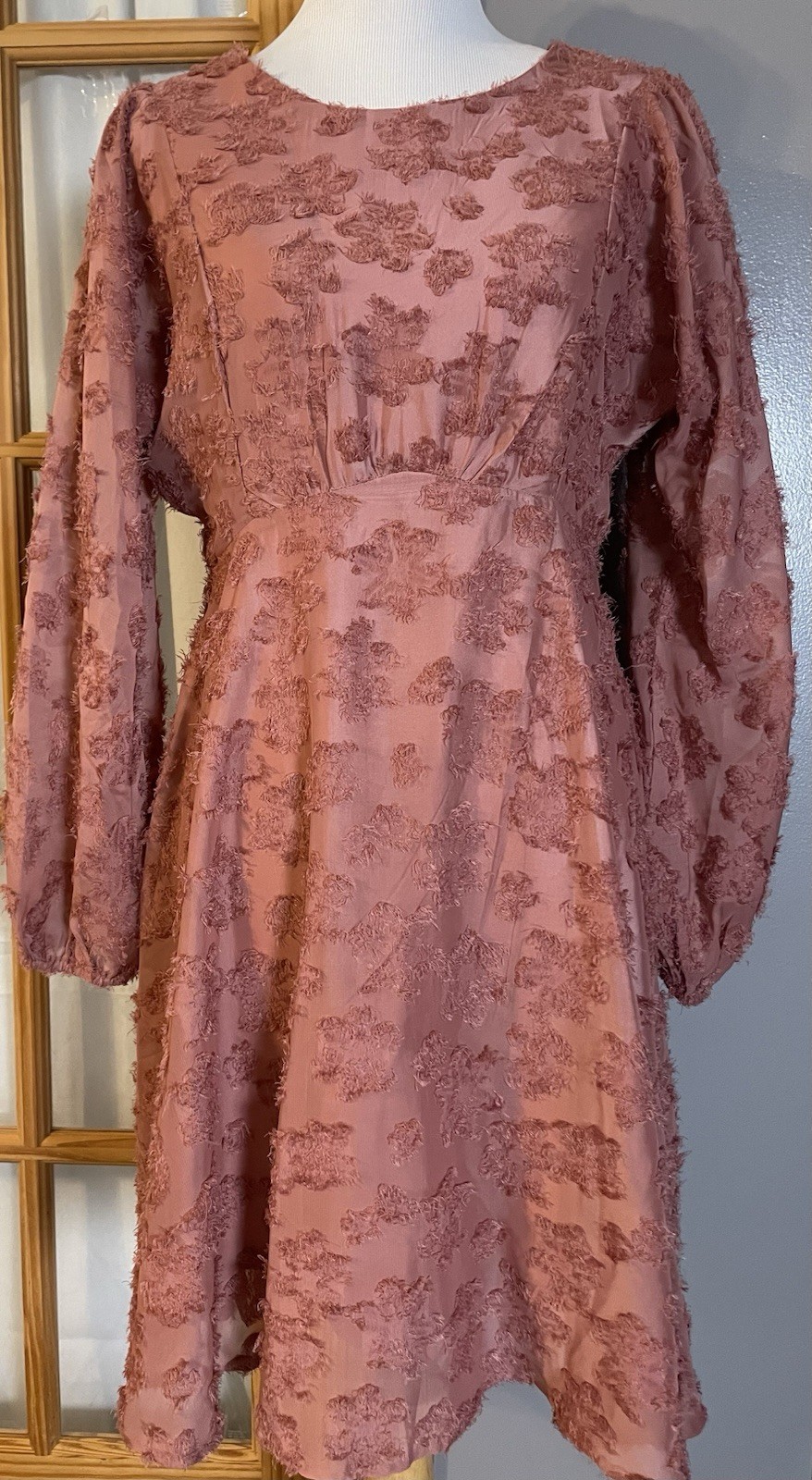 &Merci Mauve Chiffon Pom Dress Sz M Dolman Sleeve Feminine Party