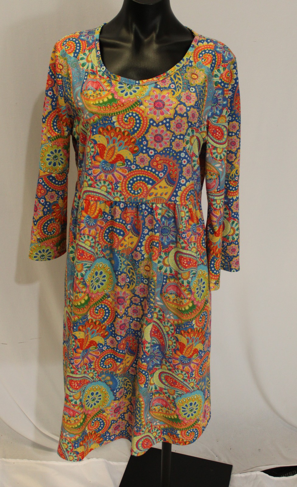 Izuria Women’s 3/4 Bell Sleeve Printed Knee Length Dress EJ3 Multicolor Large