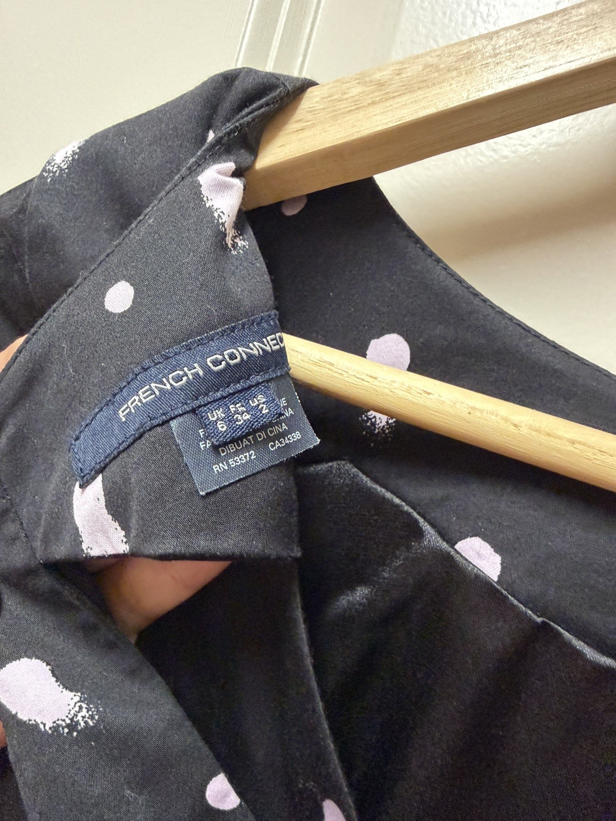 French Connection Black Violet Polka Dot Spray Cut Out Back S/S Dress $148 SZ 2