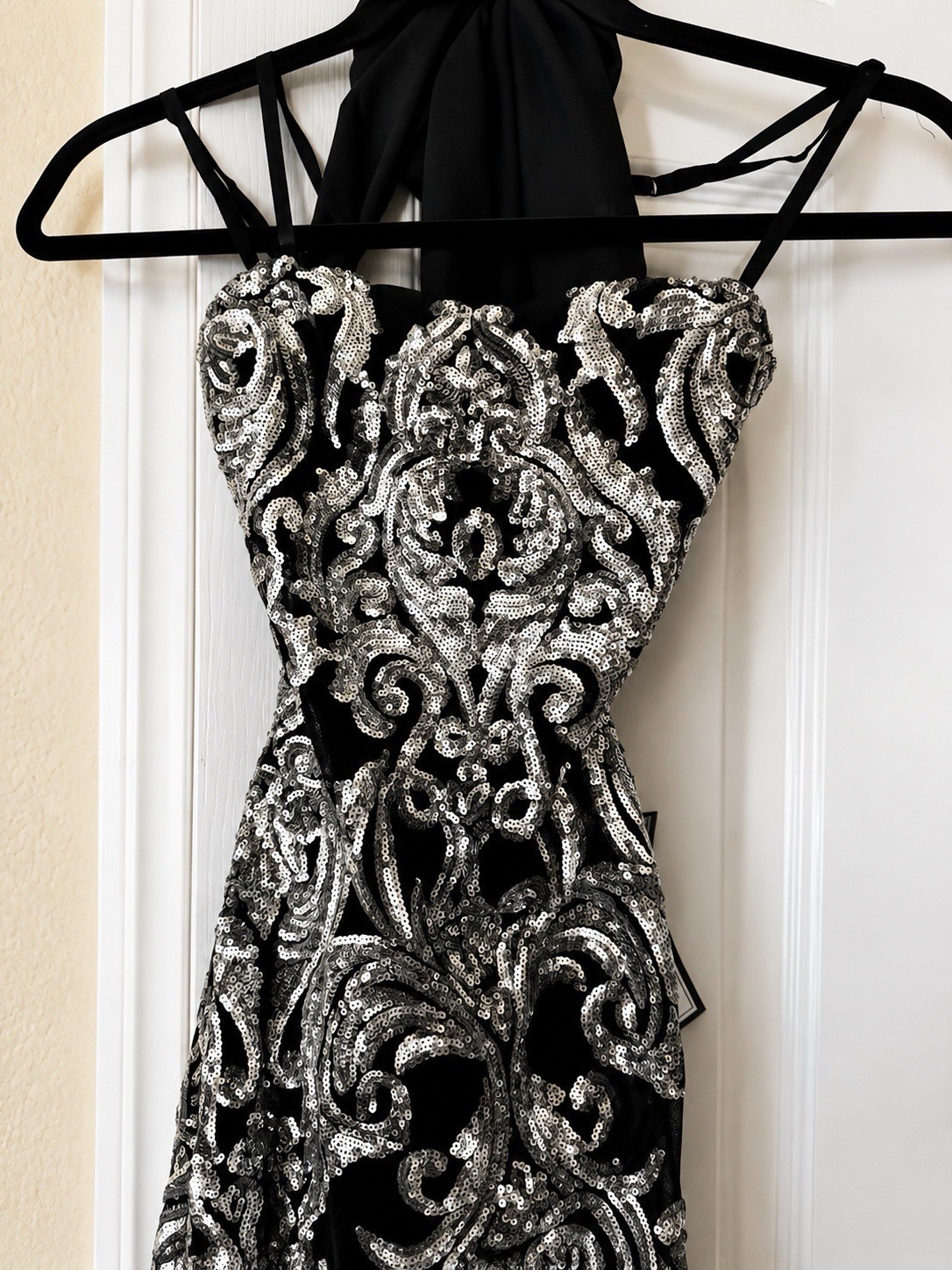 B. Darlin Black Silver Sequin Halter Sweetheart Bodycon Mini Dress S Lined