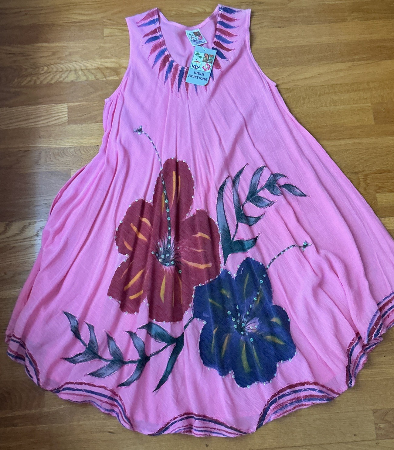 New India Boutique Dress Pink Floral Sleeveless V-Neck One Size Rayon NWT